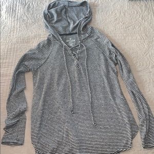 American Eagle plush long sleeved shirt